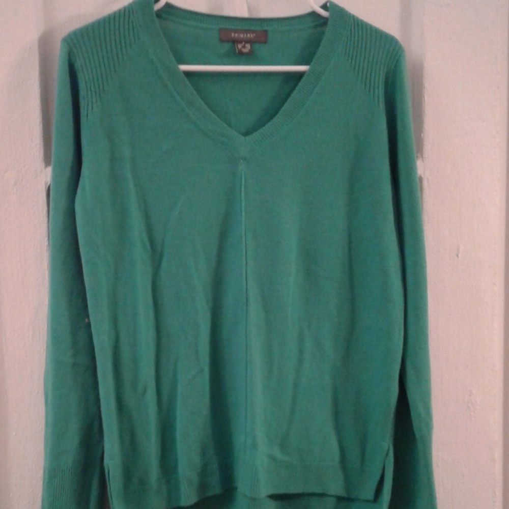 V-neck sweater blouse